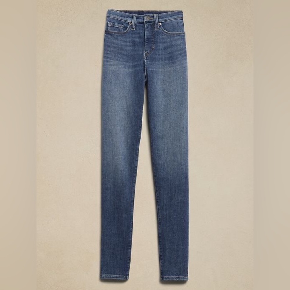 Banana Republic High-Rise Skinny Jean in Medium Wash